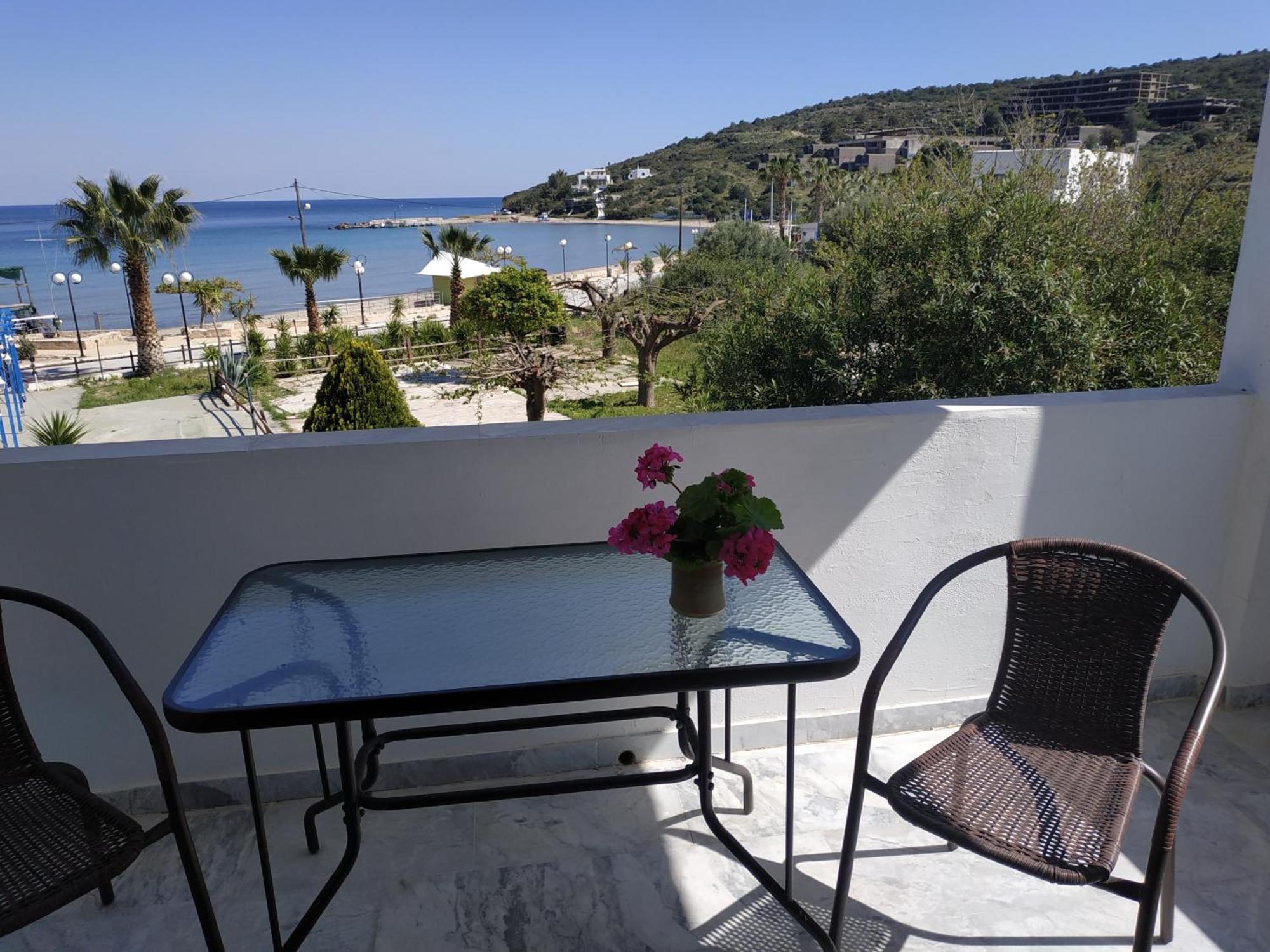 Παραθαλασσια Στουντιο Μιχαλιας Sea View Studio Michalias Agia Marina  Dış mekan fotoğraf